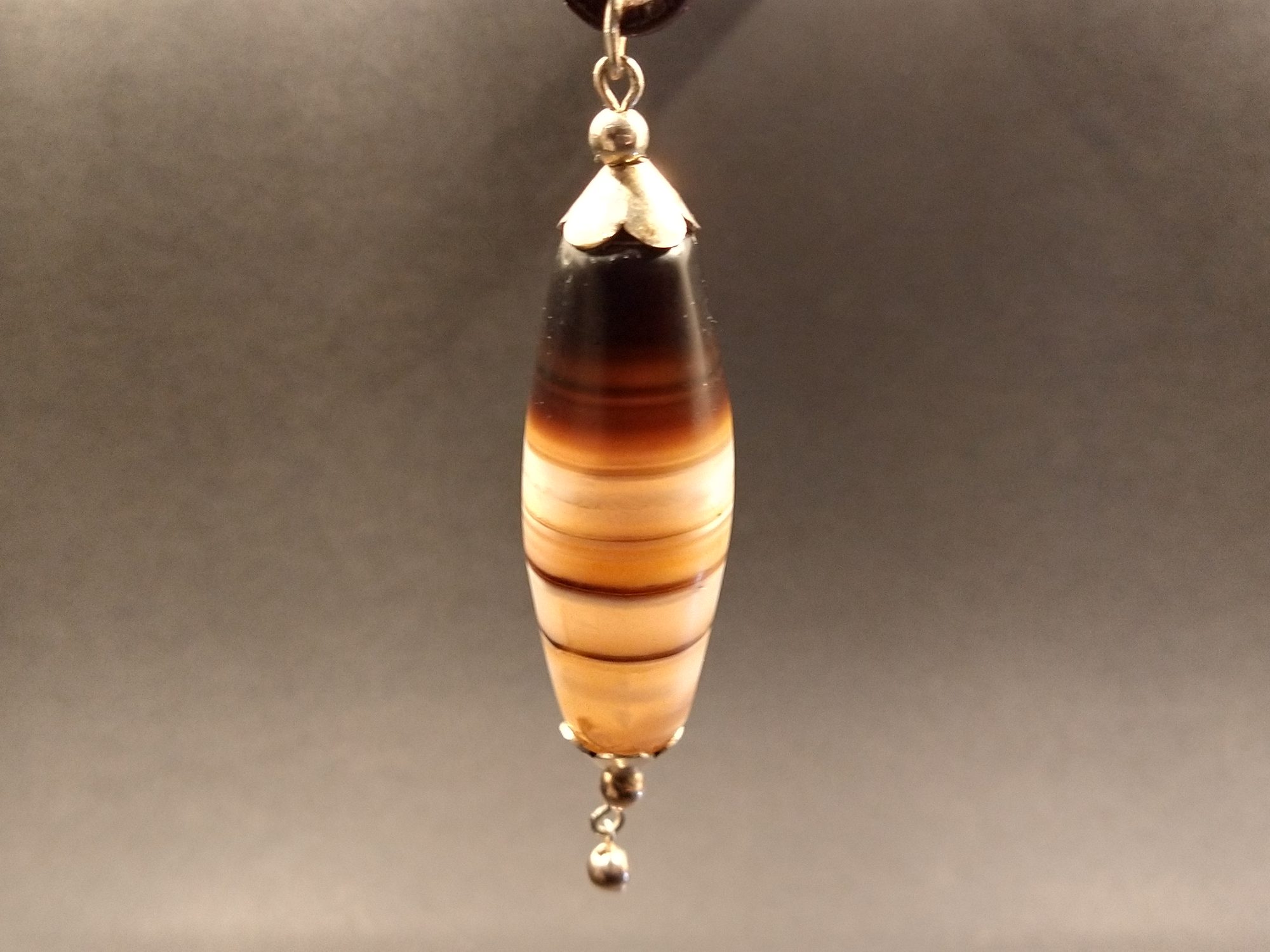 Elegant antique Suleiman agate necklace handmade with sterling silver – view 3
