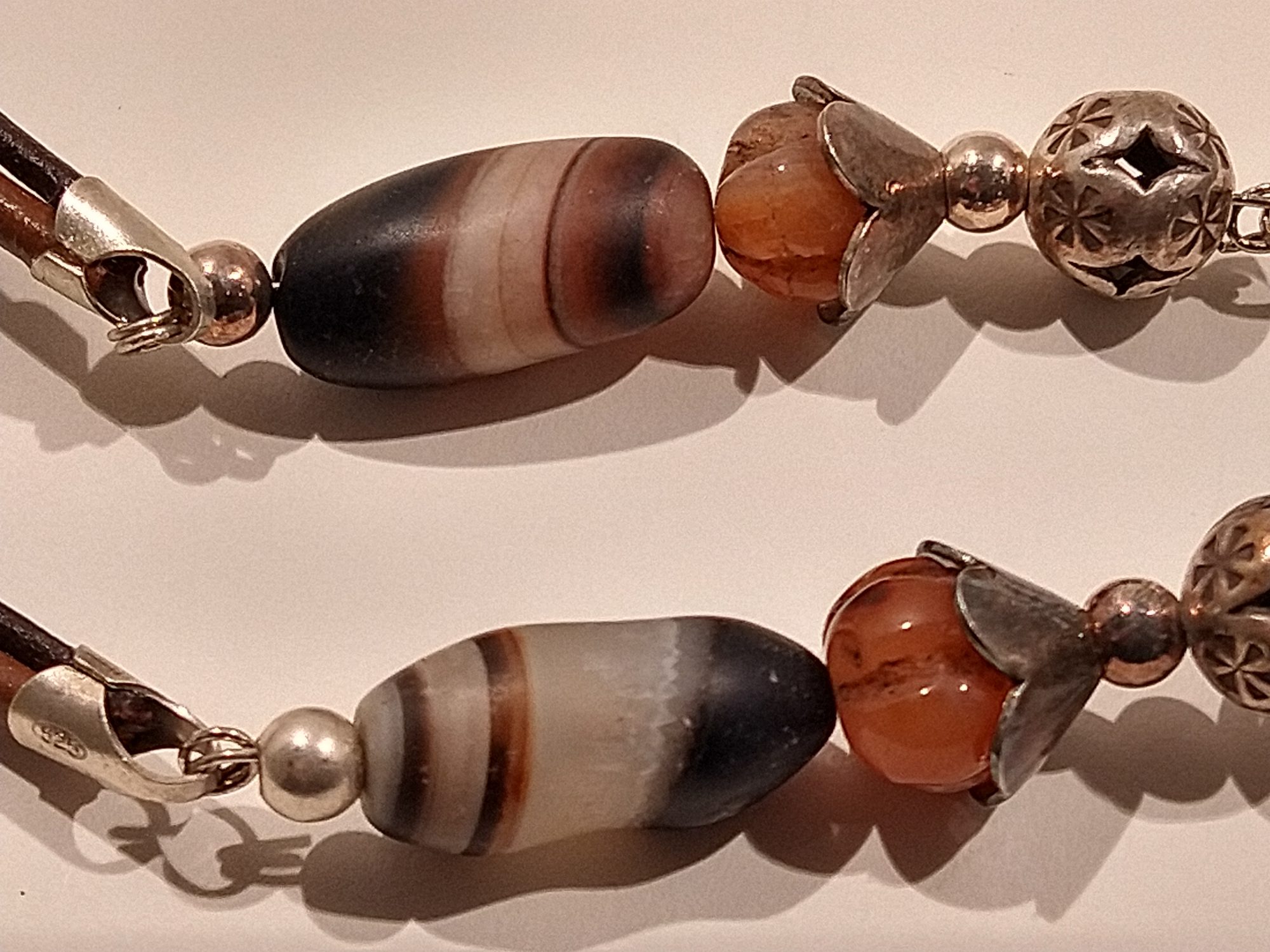 Long Suleiman agate and carnelian necklace handmade with sterling silver – view 3