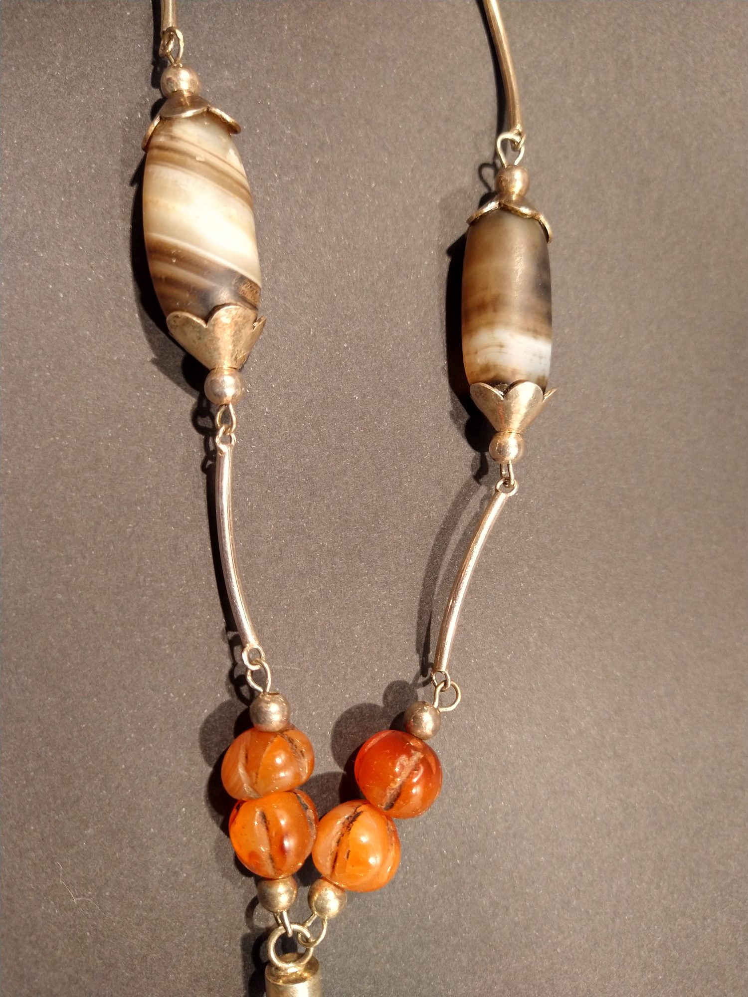 Long Suleiman agate and carnelian necklace handmade with sterling silver – view 13